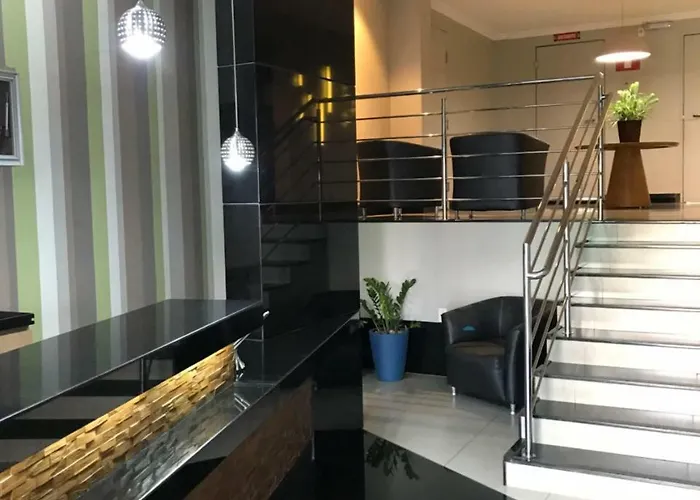 Sm Palace Hotel